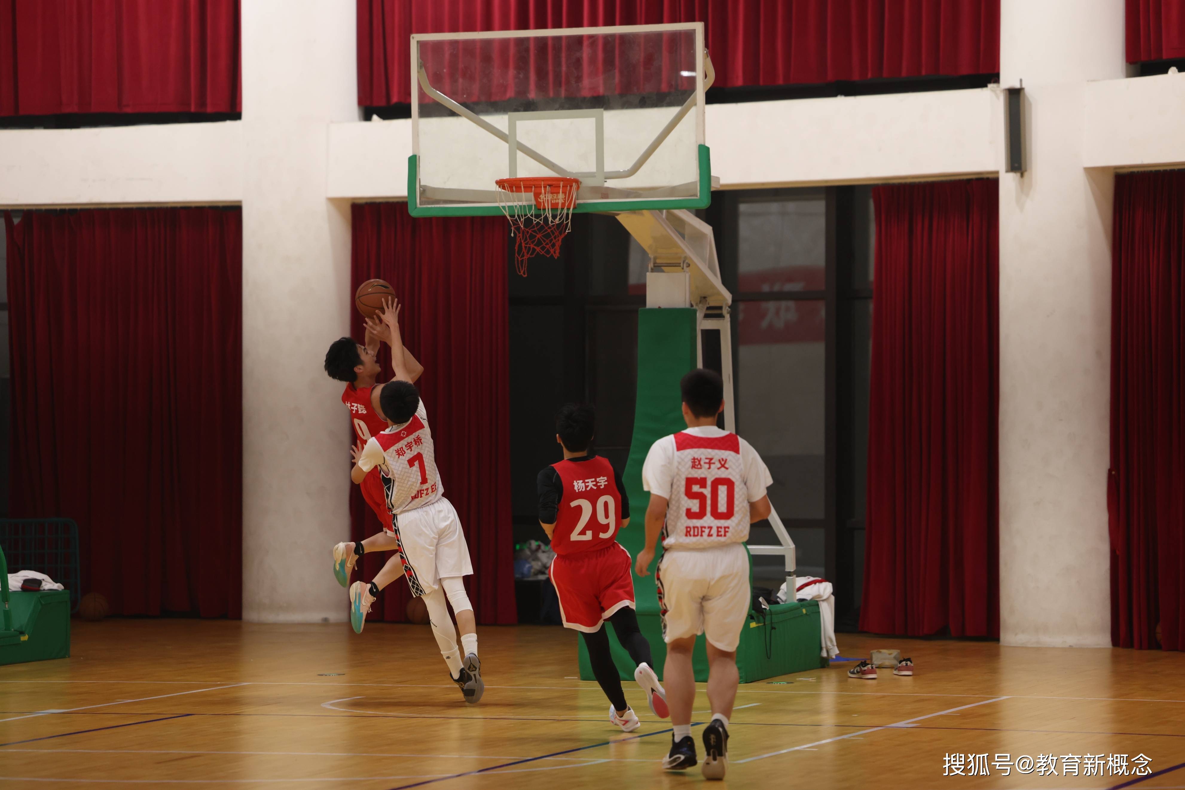 研判简讯（篮球决赛}科摩罗及帕劳双语赛事解说-热点剖析