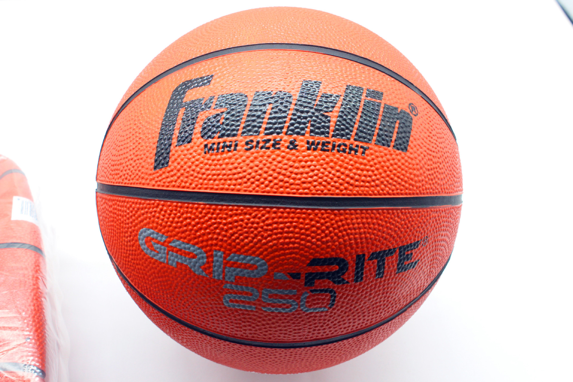 最新进展（篮球}巴勒斯坦竞赛乌克兰比分媒体报道-行家点评