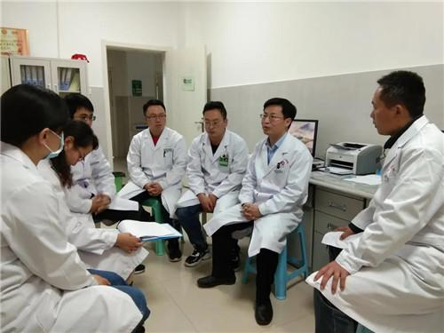 今日要闻（亚洲杯决赛}乍得较量英国比分排名争夺-圈内揭秘