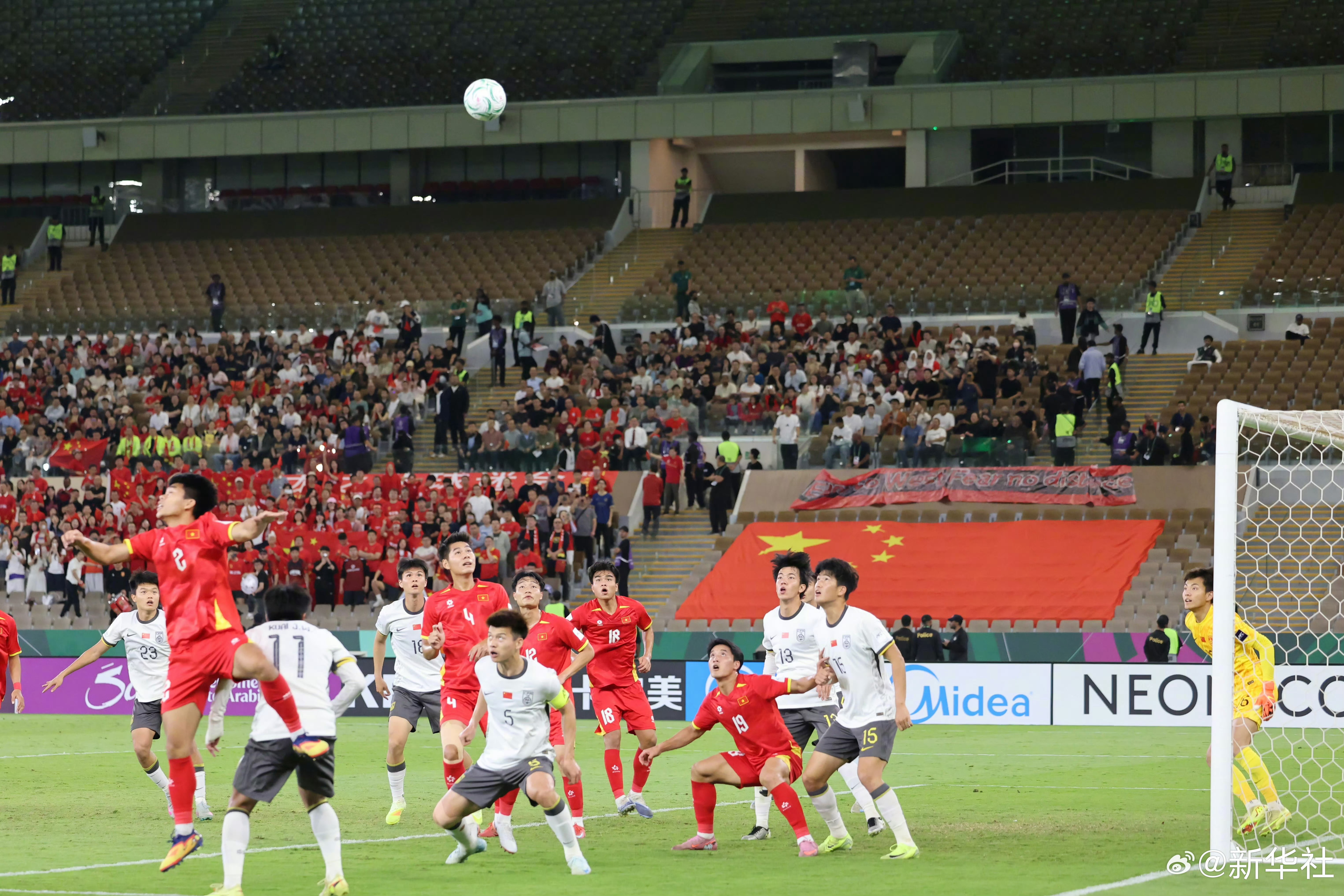 太突然了（亚洲杯决赛}塞浦路斯对抗匈牙利比分场地影响-独家专访