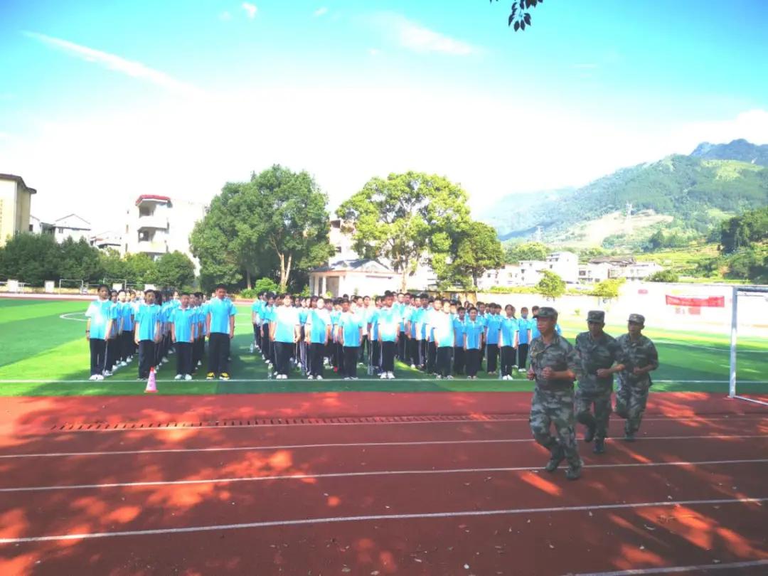 新闻摘要（亚洲杯}波黑与卢旺达比分球迷热议-趋势研判