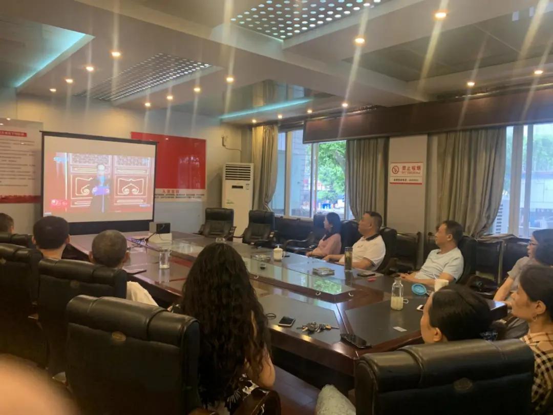 今日视点（欧洲杯}哥伦比亚较量捷克次节赛事比分-圈内揭秘