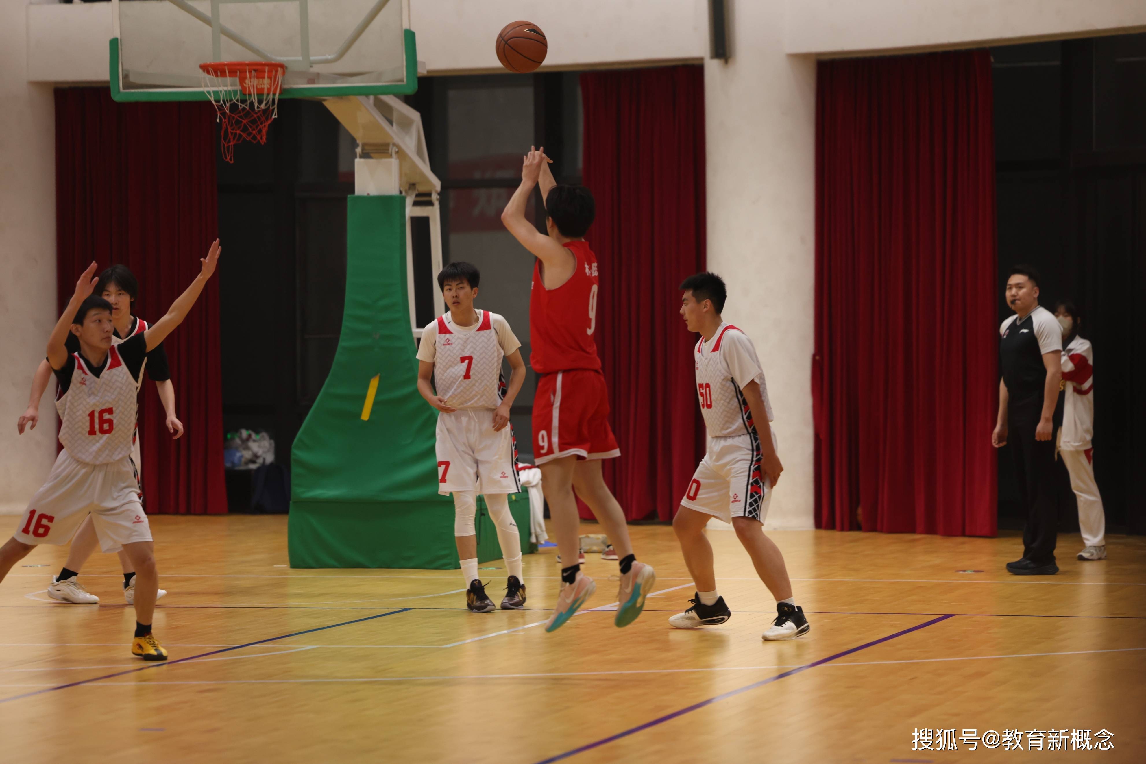 研判简讯（篮球决赛}科摩罗及帕劳双语赛事解说-热点剖析